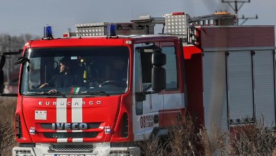 Трима обгазени при пожар в Кюстендил