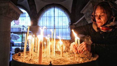 Ако работим на Архангелова задушница, може да разгневим починалите