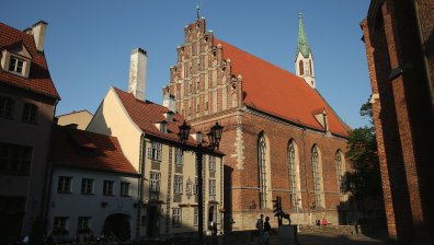 Латвия депортира стотици руснаци, 10 000 са я напуснали от началото на войната