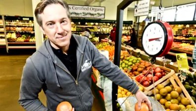 Необичаен експеримент: Американец консумира негодни храни повече от година