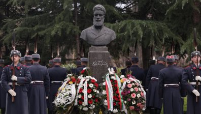 България почита Христо Ботев: 178 години безсмъртие (ВИДЕО)