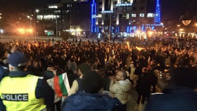 Във Варна глобяват с до 7000 лв., ако протестиращи блокират Аспаруховия мост