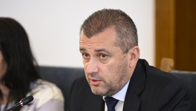 Министърът на транспорта за сваленото момче от автобуса: Липсва човечност, това не е приемливо