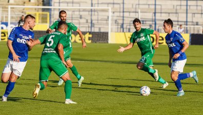"Спартак" продължава да потъва, загуби от "Хебър" с 0:1