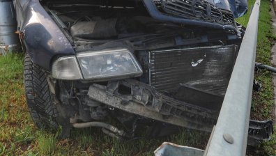 Черен понеделник на пътя: Момиче загина, а трима са в болница след катастрофа край Русе