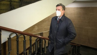 Бившият шеф на "Булгаргаз" се яви без адвокат на разпит в прокуратурата