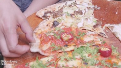 Вкусна и хрупкава - неаполитанската пица влиза в ЮНЕСКО?