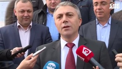 Лидерът на ДПС гласувал за спасението на България