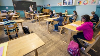 Осло затваря училищата и ограничава посетителите в частните домове