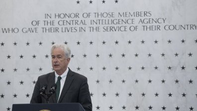 Директорът на ЦРУ: Съюзът между Русия и Иран е смущаваш