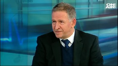 Държавата се опитва да спести от парите за здраве