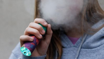 Тревожно е пушенето на вейпове, важно е превенцията да обхване и родителите