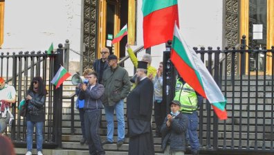 Нараства недоволството пред Съдебната палата, ще блокират всички входове