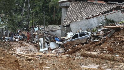 Със $100 млрд. в Бразилия ще борят щетите от наводненията, взели над 100 жертви