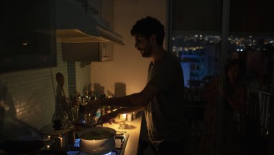 Тежка криза в Ливан, живеят без ток, хляб и бензин