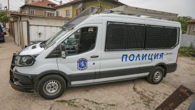 Полицейска проверка в Ловчанци прерасна в сблъсък с арести