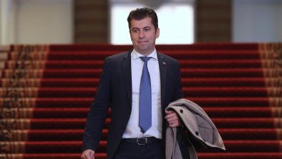 Депутатите приеха оставката на Кирил Петков