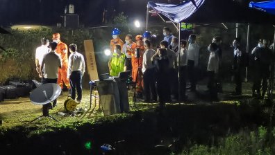 Намериха едната черна кутия на разбилия се самолет в Китай