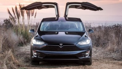 Пригответе 300 бона за най-добрия SUV на Tesla