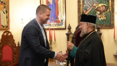 Митрополит Киприан благослови Живко Тодоров и заместниците му, пожела им мъдрост
