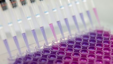 Неясноти за ваксините: Кой ще ги поставя и къде ще се съхраняват?