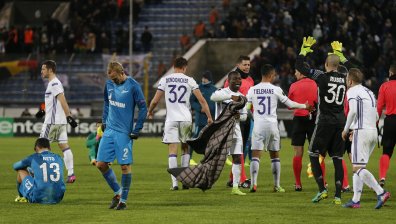 "Зенит" (Казан) измисли как да връчи наградата за най-добър футболист (ВИДЕО) 