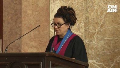 Удостоиха писателката Олга Токарчук с почетното звание "Доктор хонорис кауза" на СУ