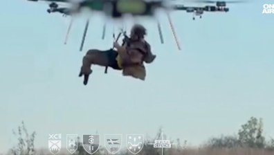 Украйна извърши първата в света евакуация с дрон (+ВИДЕО)