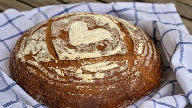 Лесна бабина питка за Бабинден