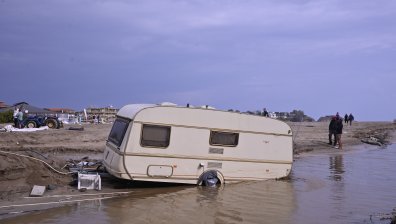 Близо 400 000 лв. са събрани за възстановяването на Царево след потопа