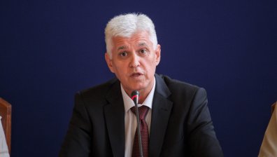 Министър Стоянов обяви кога и на кого сме продали самолети Су-25