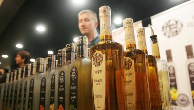 Психичните проблеми се решават с ракия и сън, смятат 18% от нашенците