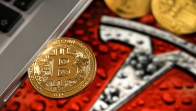 Tesla отново ще работи с биткойни, но при едно условие
