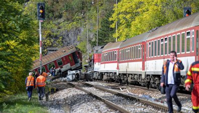 Катастрофата с влакове в Словакия вероятно е причинена от човешка грешка