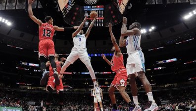 Загуба за милиони: NBA спира заплатите на играчите от средата на април