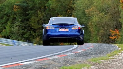 20 причини да не си купувате Tesla