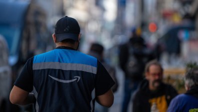 Amazon съкращава 16 000 служители заради изкуствения интелект