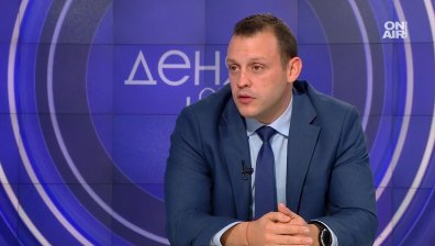 Самандов, "Български възход": Въглищните централи ще затворят, трябва да намалим ел. енергия