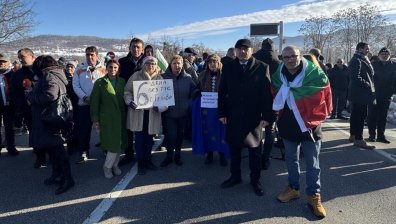 Втори протест в Ловеч заради спирането на тока