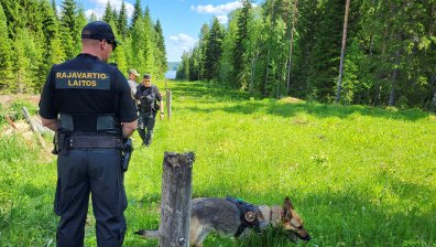 Границата на Финландия с Русия остава затворена до второ нареждане