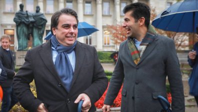 Изненада: "Продължаваме промяната" бие ГЕРБ-СДС с над 2%, Слави остана пети