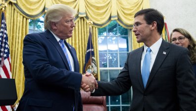 Тръмп уволни министъра на отбраната, разследват изборите в САЩ