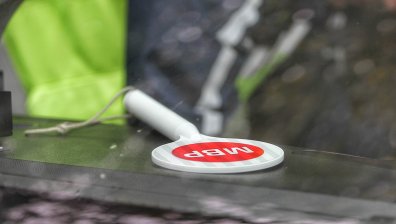 Обвиниха трима трафиканти, изградили схема за транспортиране на мигранти през страната