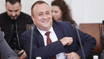 Министър Иван Иванов: Асен Василев и опозицията разпръскват "лъжи и демагогия"