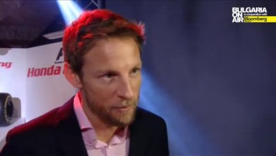 Бътън показа болида си в Женева