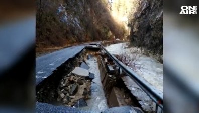 Огромен водовъртеж разруши част от Дяволското гърло, прилепите напуснаха пещерата