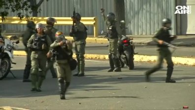 13 убити и десетки ранени след протести във Венецуела срещу Мадуро