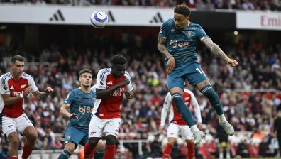 "Борнемут" шокира "Арсенал" на ''Емирейтс''