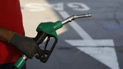 Цените на петрола "играят" в очакване на мирно споразумение между САЩ и Иран