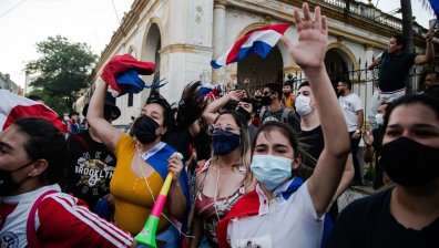 Германци бягат в Парагвай, за да се спасят от ваксинацията, но там ги чака изненада